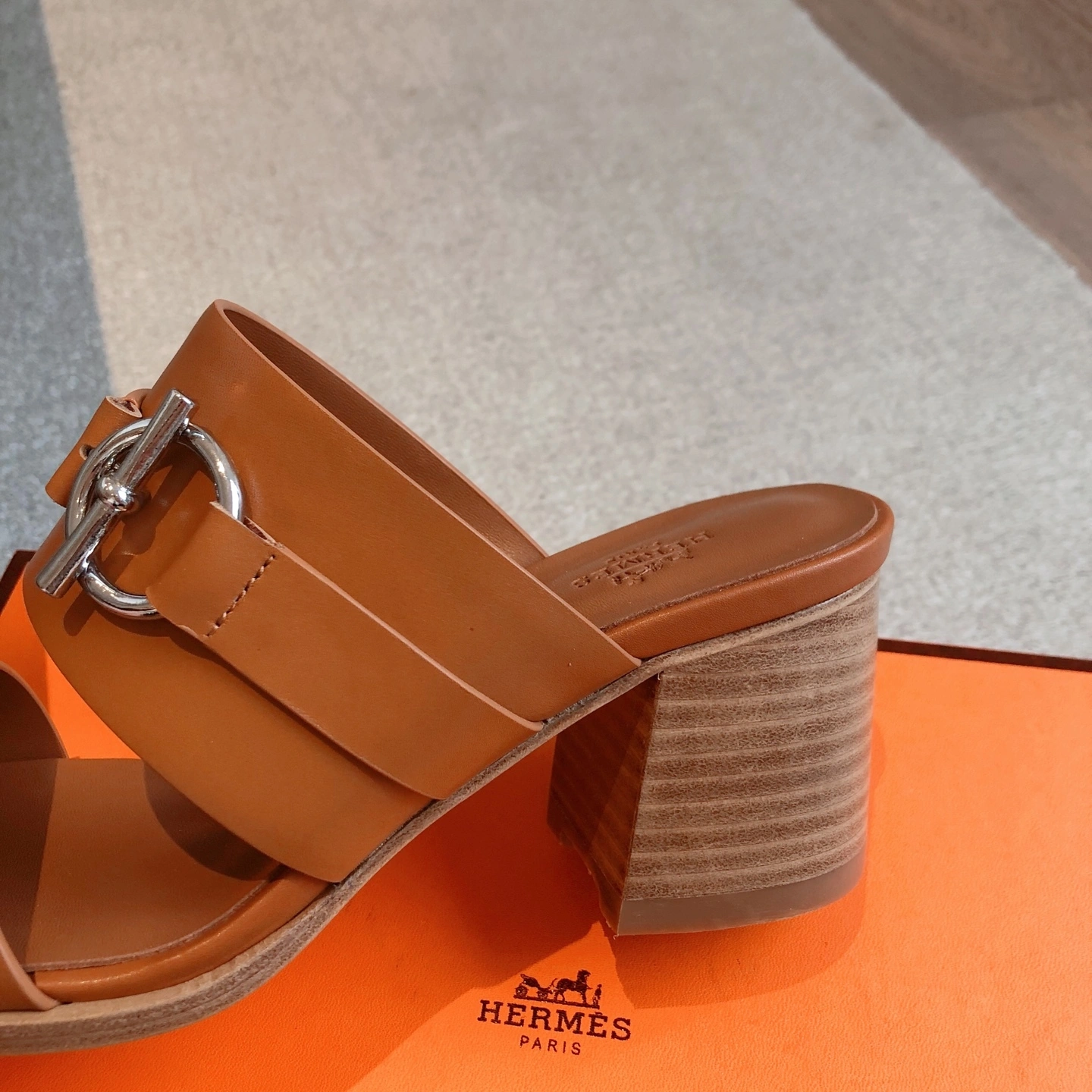 COCO-- H5r75s H251210Z A3 cowhide Heel height：6.5CM item:E-X002C2325